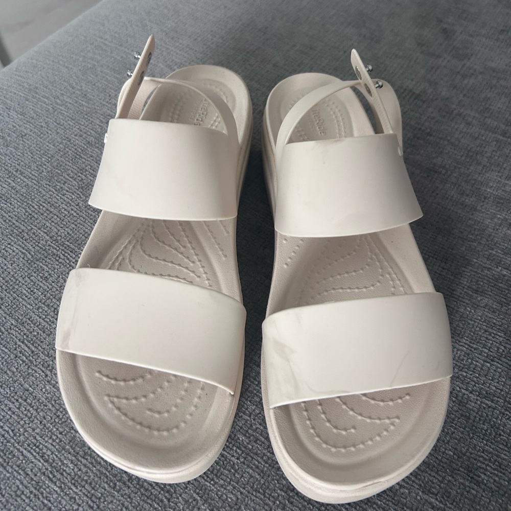 Women’s Crocs Brooklyn Low Wedge Cream Sandal